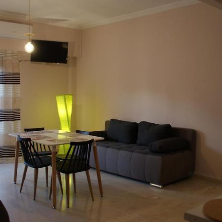 אתונה The Victoria Square Apartments מראה חיצוני תמונה
