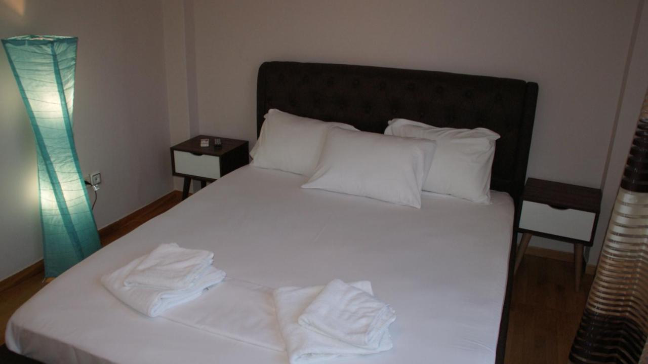 אתונה The Victoria Square Apartments מראה חיצוני תמונה